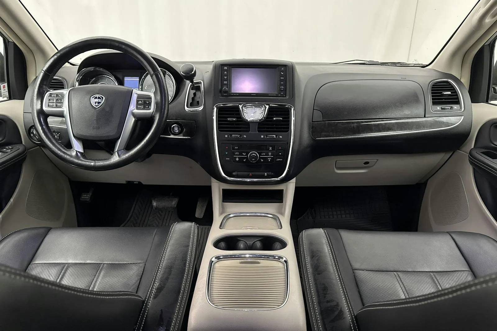 Lancia Voyager bild 6
