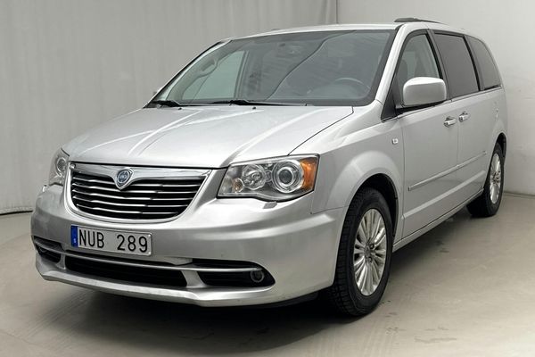 Lancia Voyager 3.6 V6 (283hk) - 2012