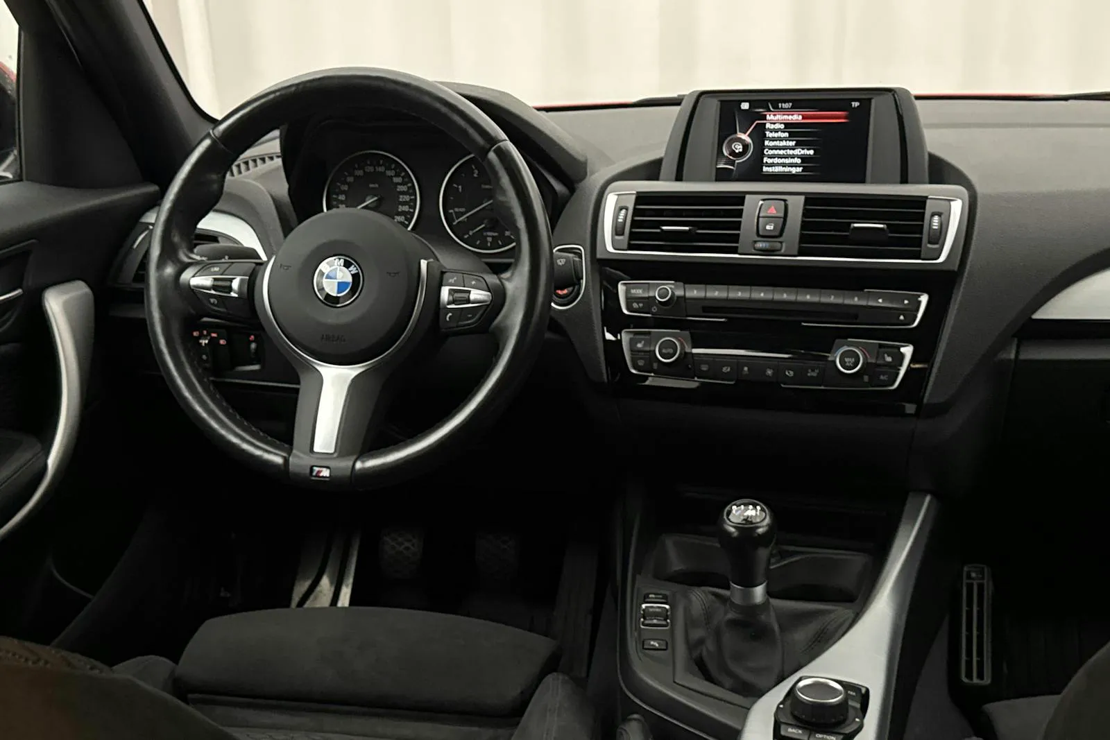 BMW 118 bild 13