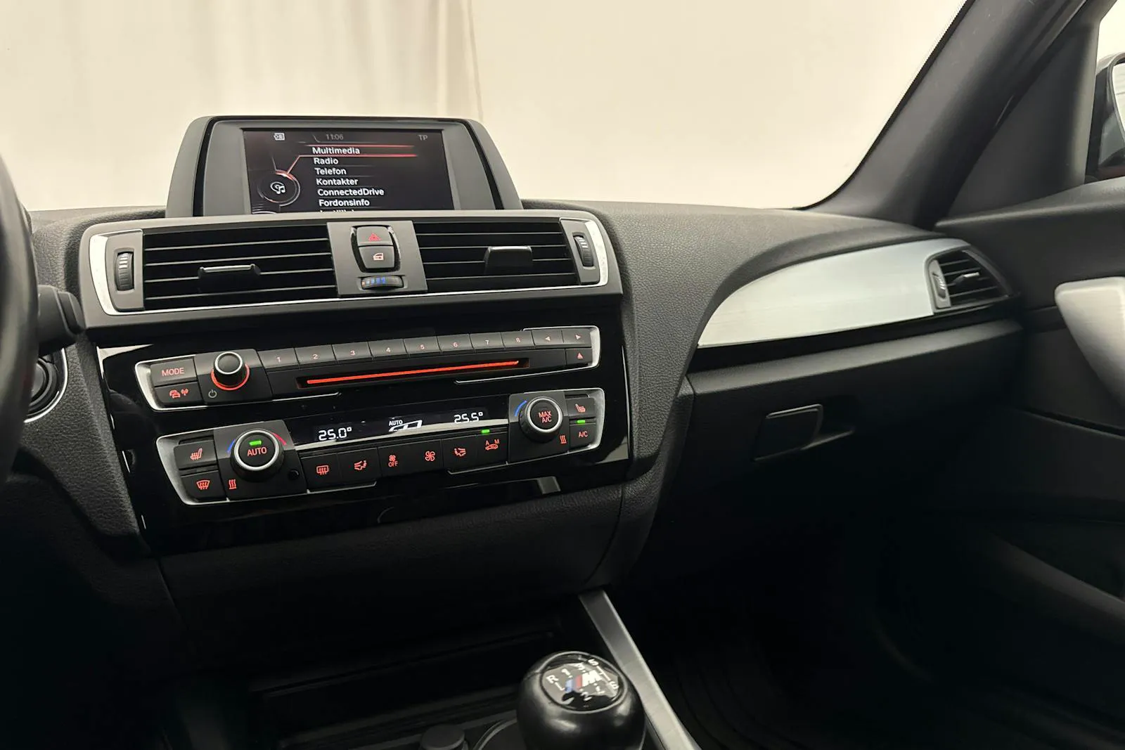 BMW 118 bild 11