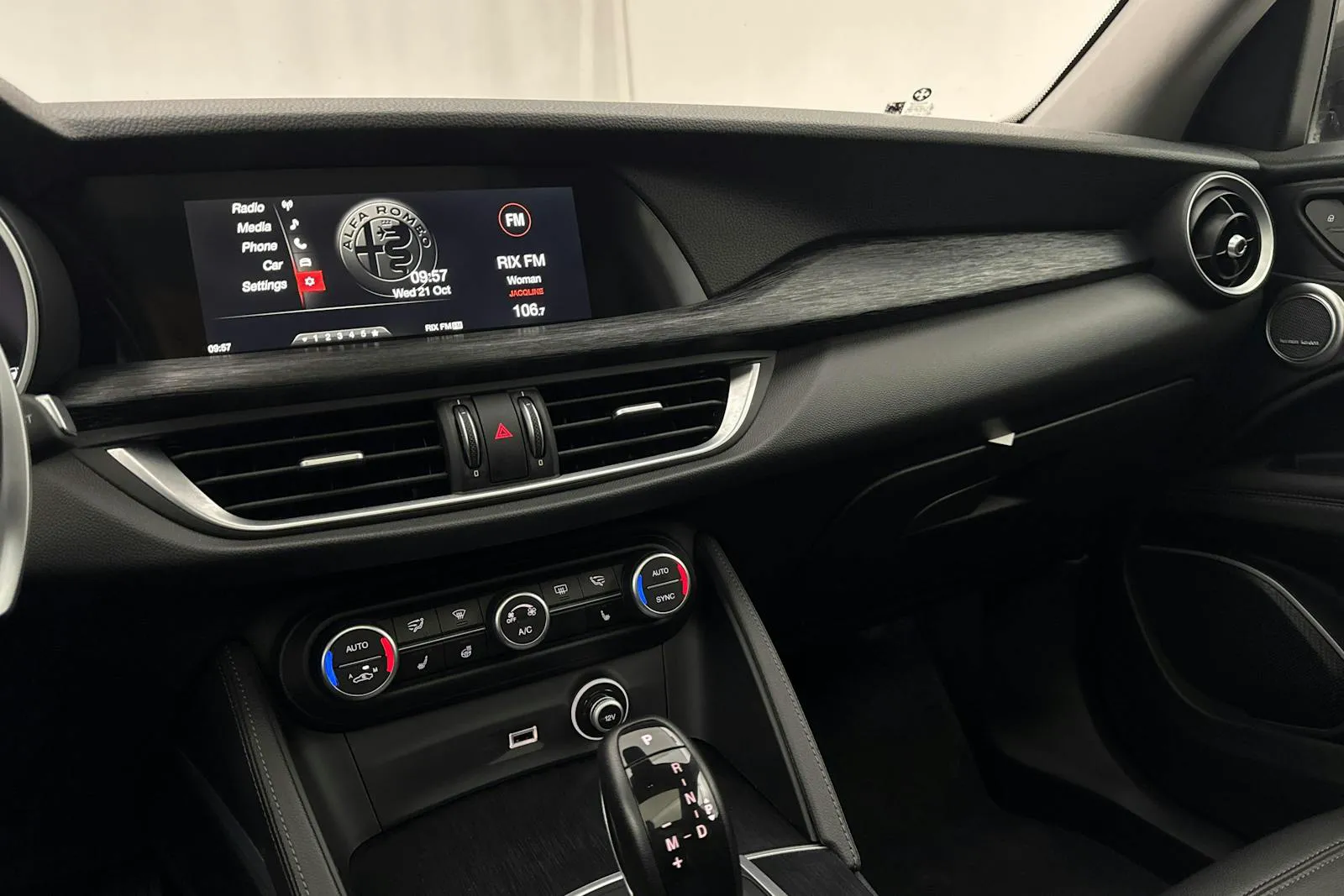 Alfa Romeo Stelvio bild 11