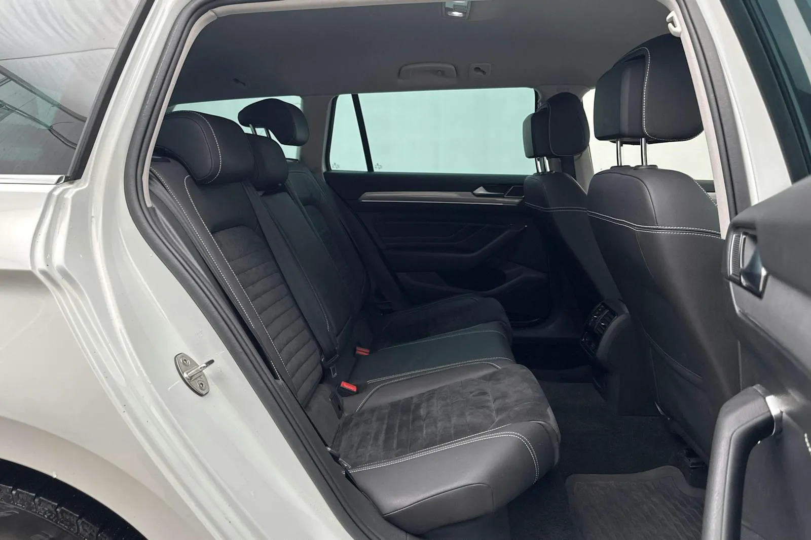 Volkswagen Passat bild 8