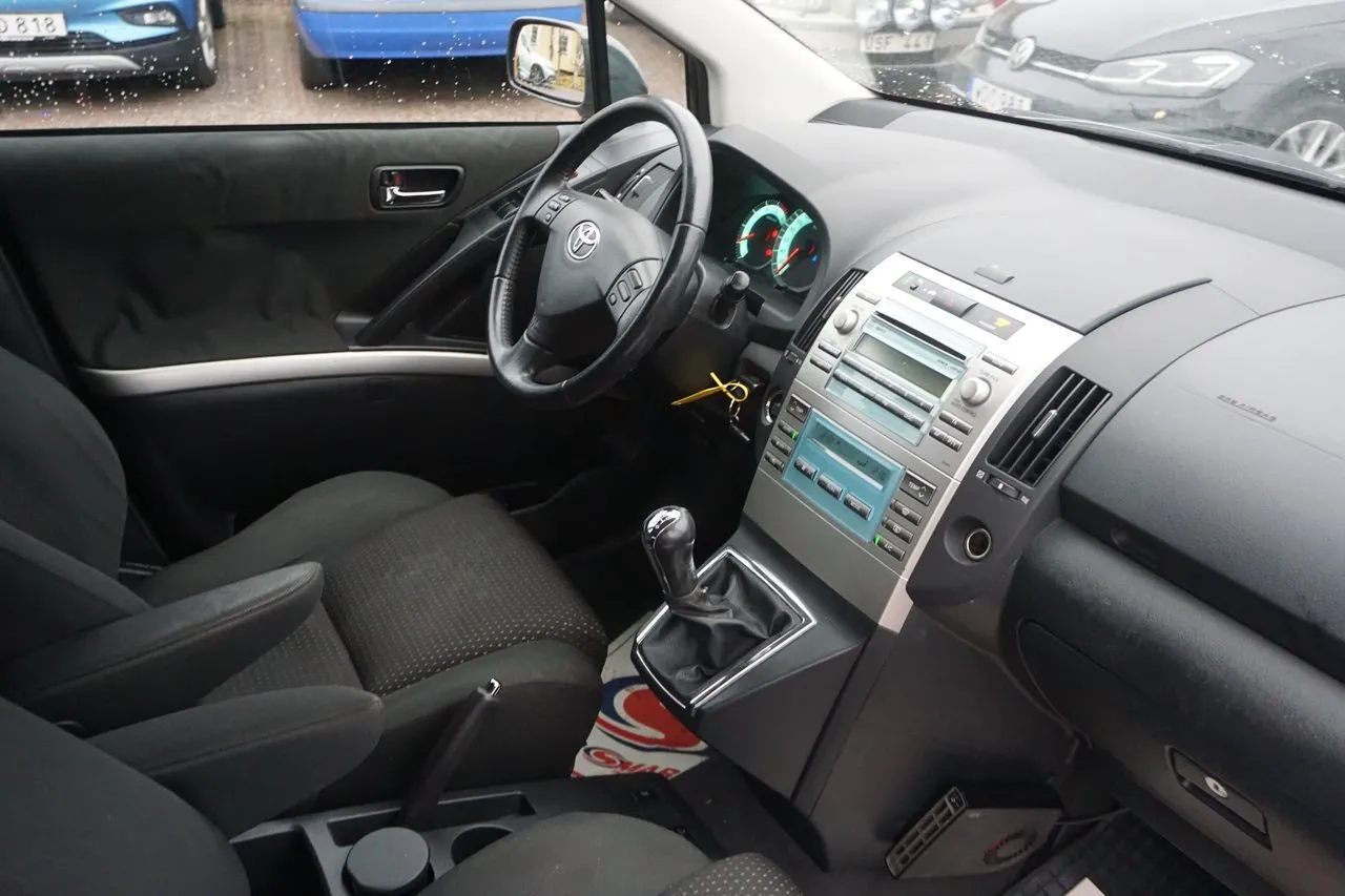 Toyota Corolla Verso bild 5