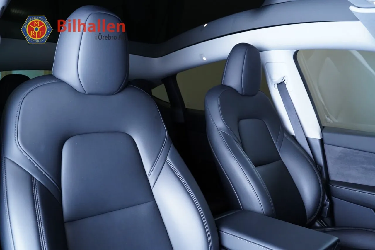 Tesla Model Y bild 17