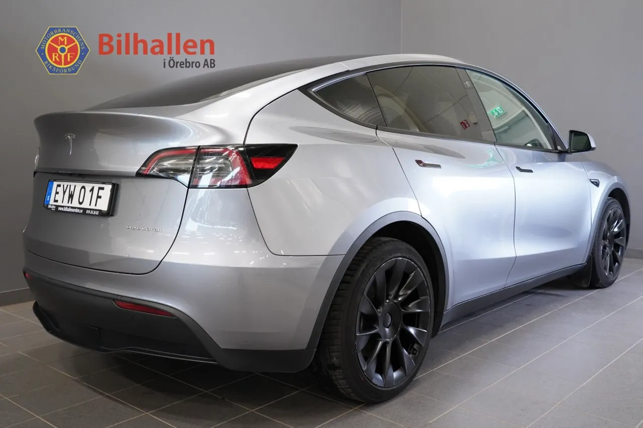 Tesla Model Y bild 4