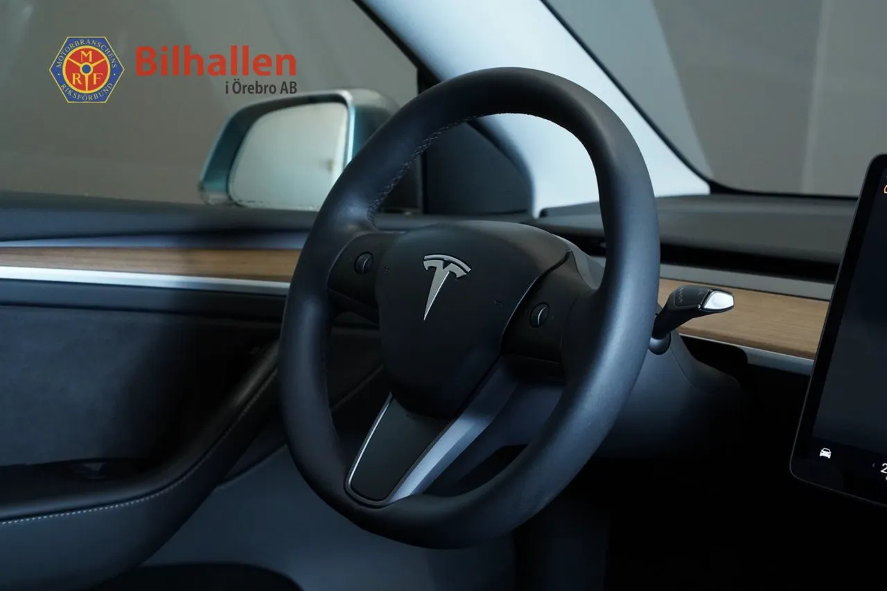 Tesla Model Y bild 6