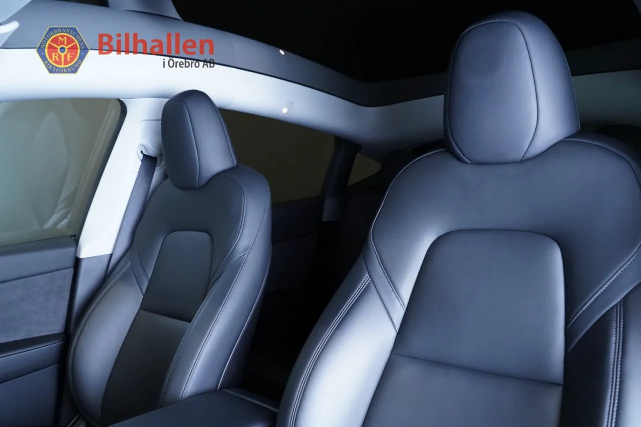 Tesla Model Y bild 18