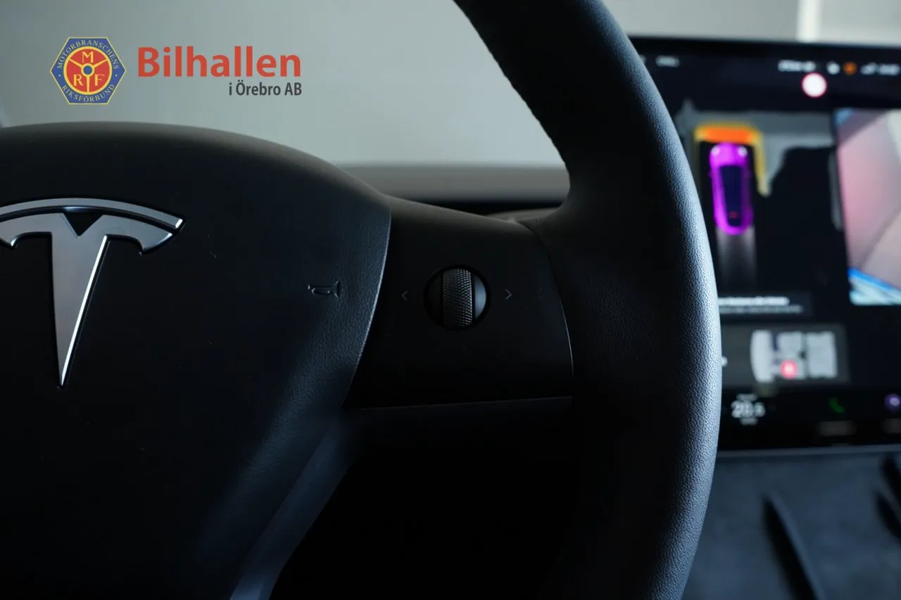 Tesla Model Y bild 9