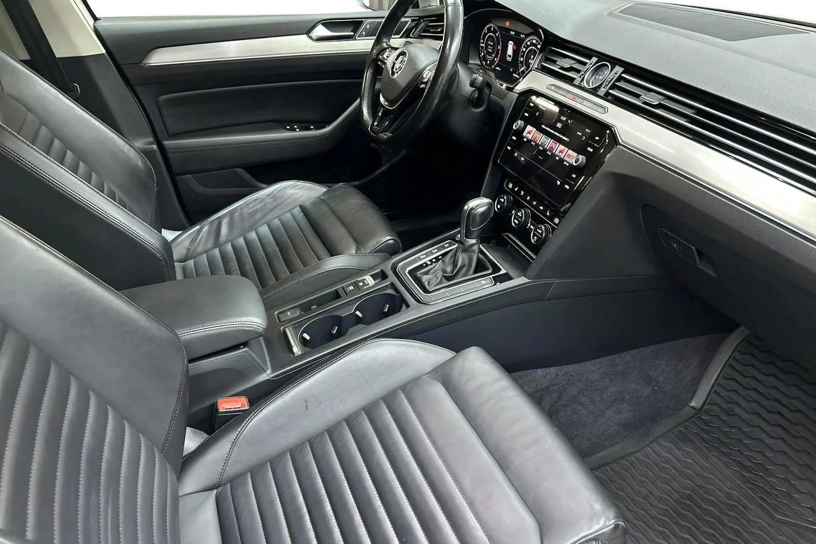 Volkswagen Passat bild 7