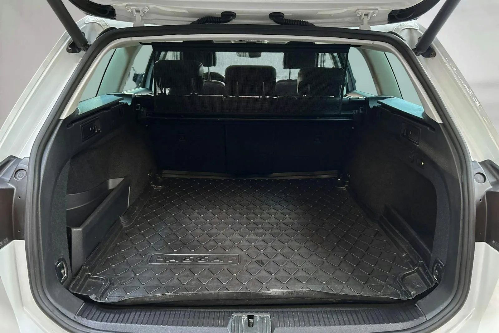 Volkswagen Passat bild 9