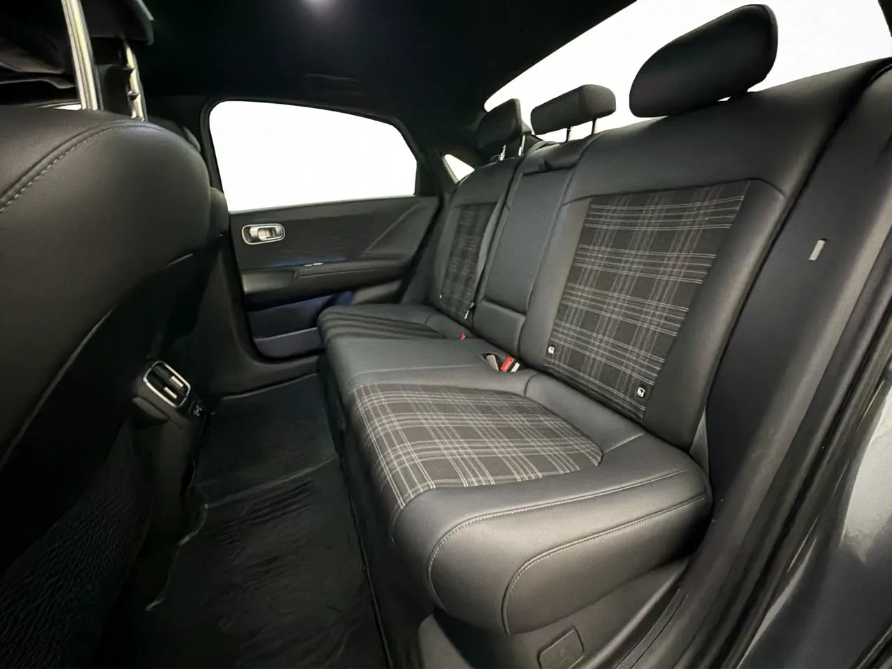 Hyundai IONIQ 6 bild 17