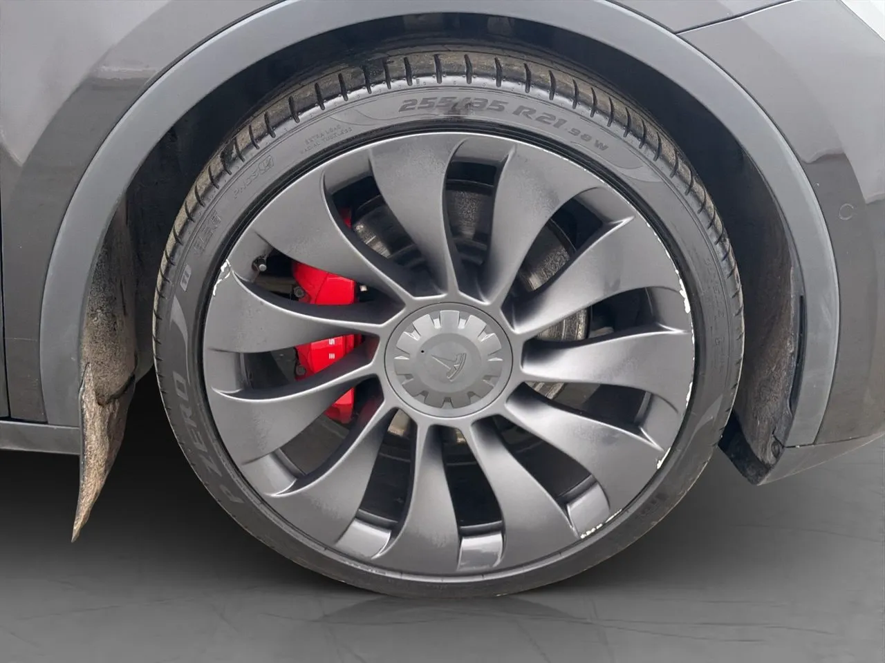 Tesla Model Y bild 33