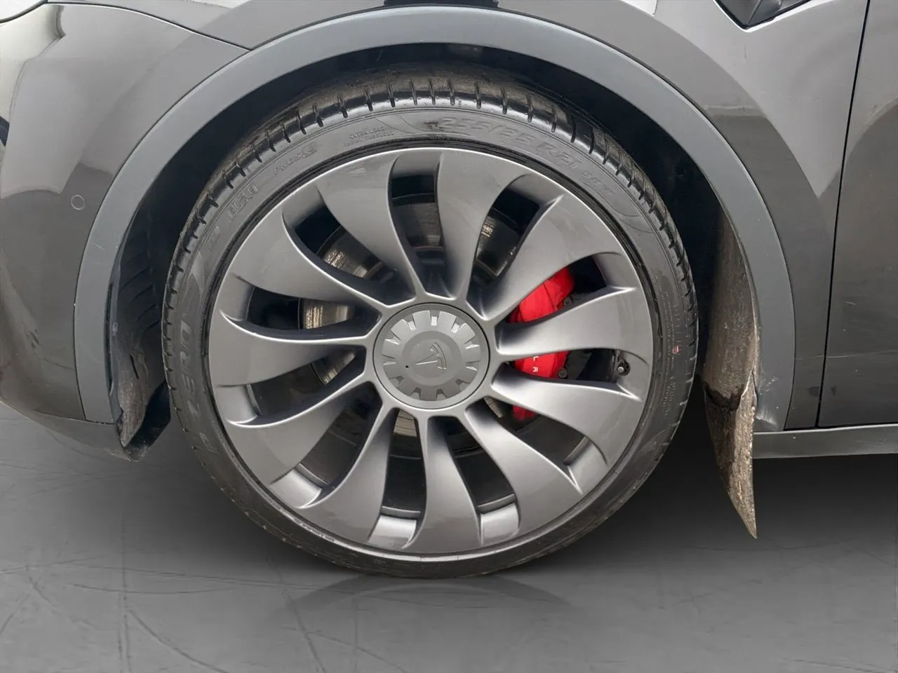 Tesla Model Y bild 35