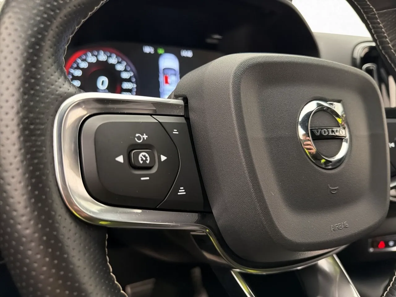 Volvo XC40 bild 23