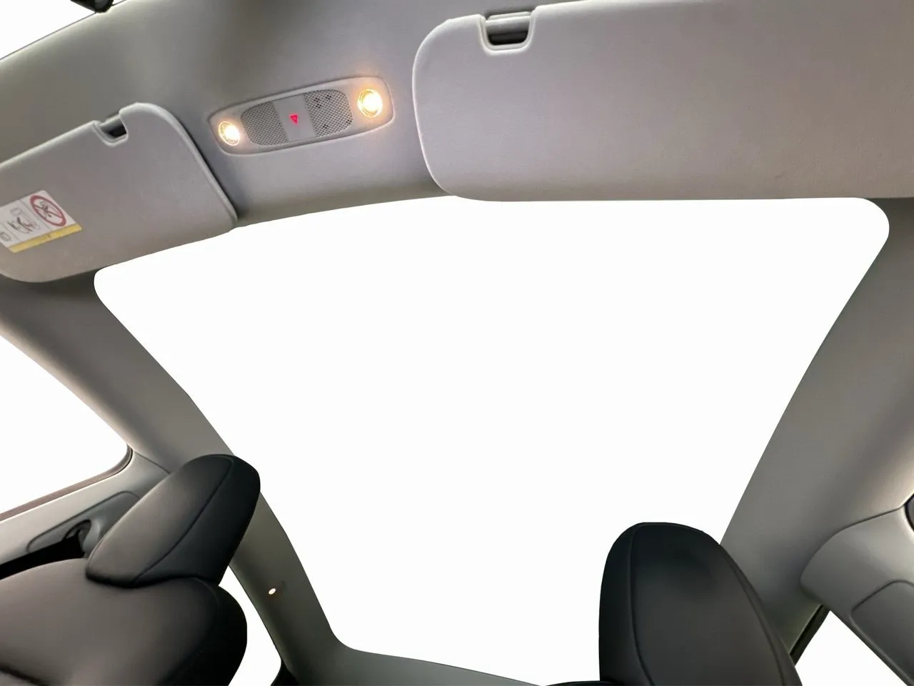 Tesla Model Y bild 17