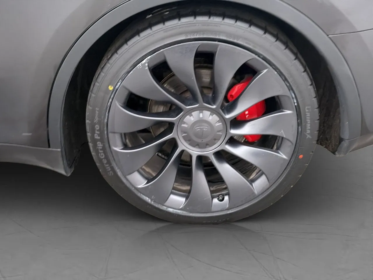 Tesla Model Y bild 35