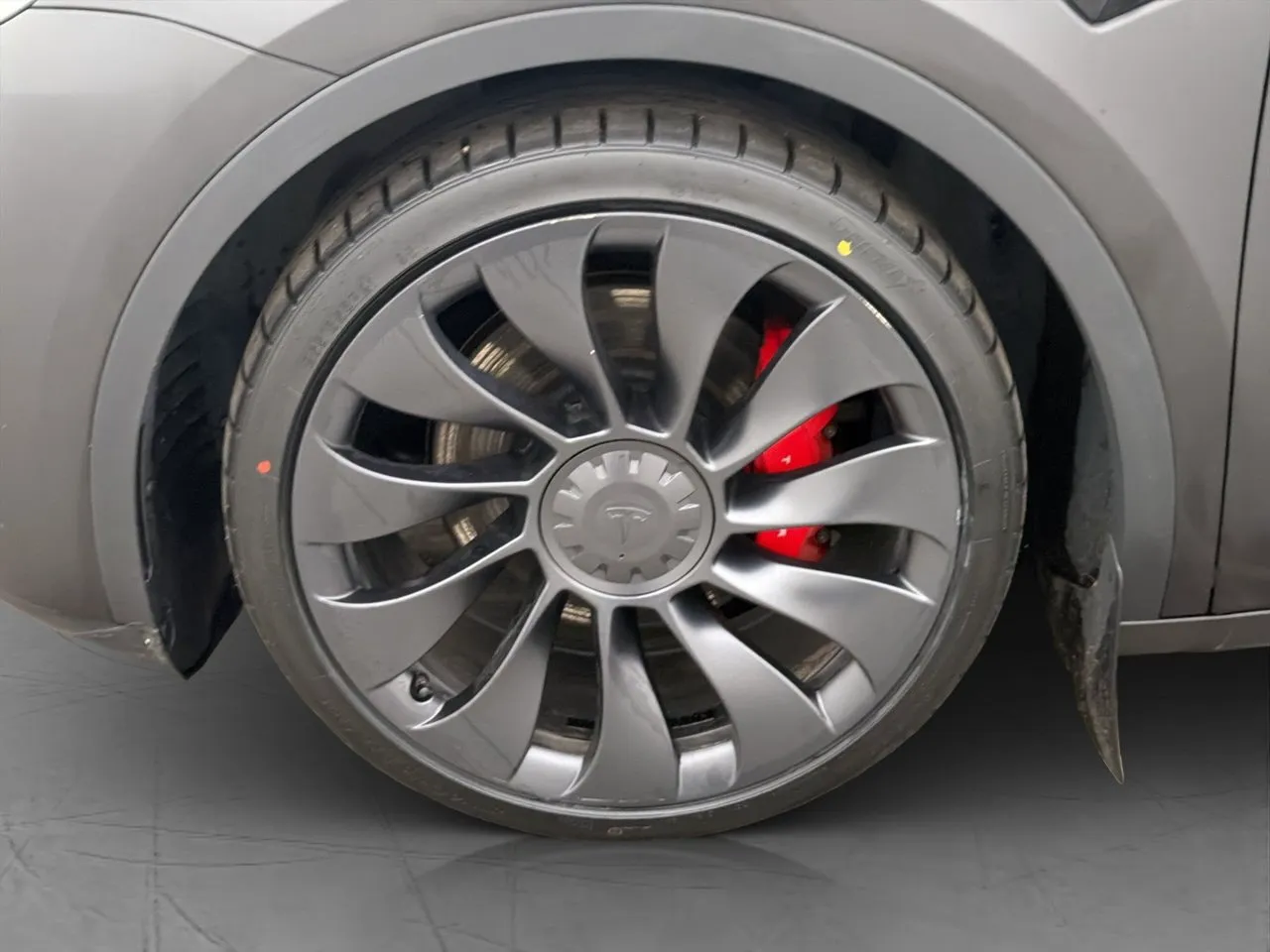 Tesla Model Y bild 34