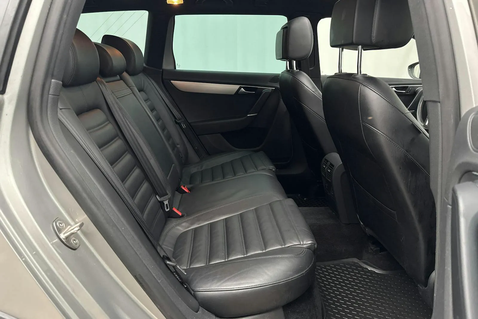 Volkswagen Passat bild 8
