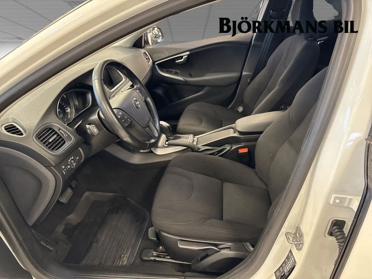 Volvo V40 bild 8