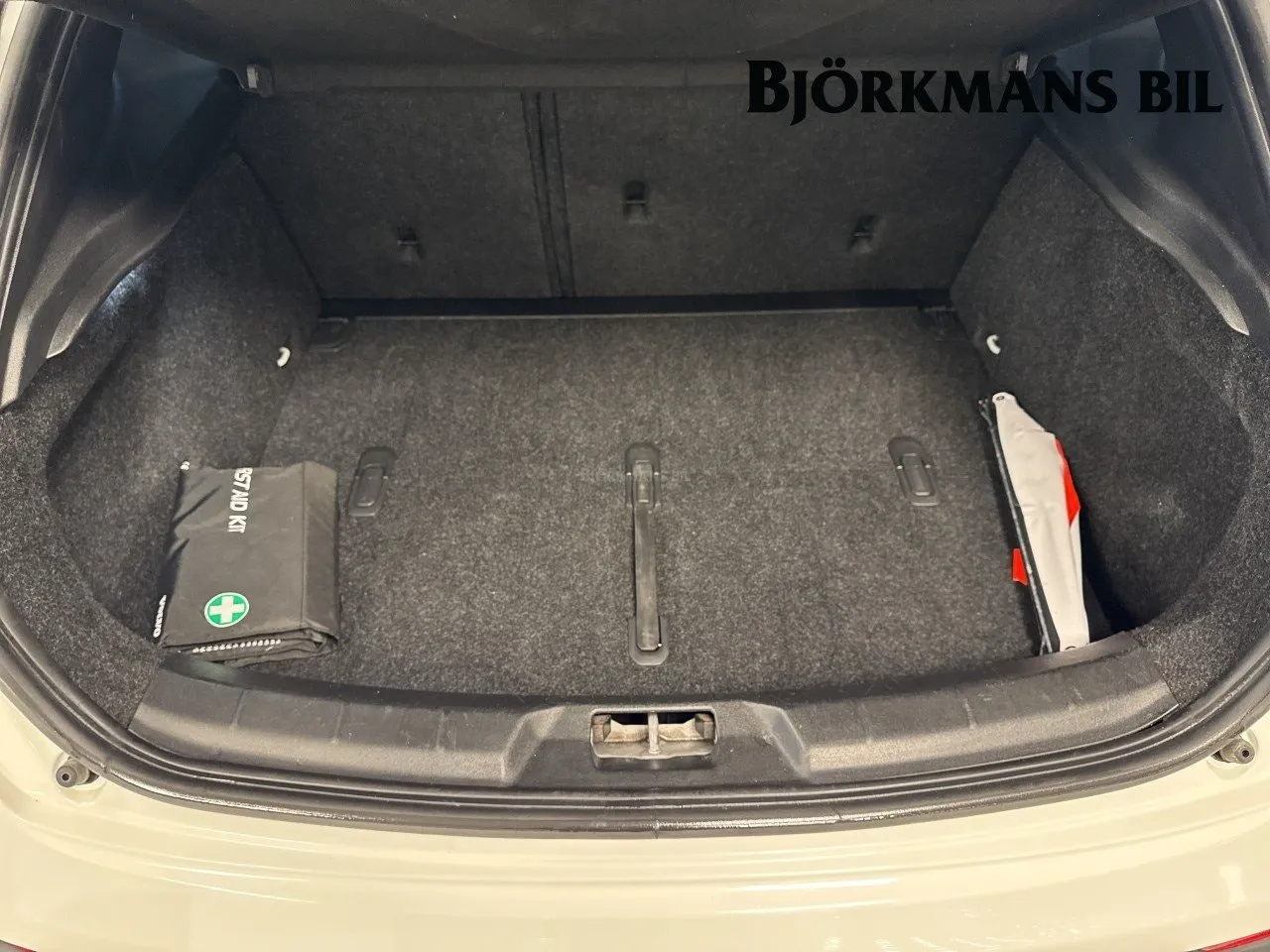 Volvo V40 bild 14