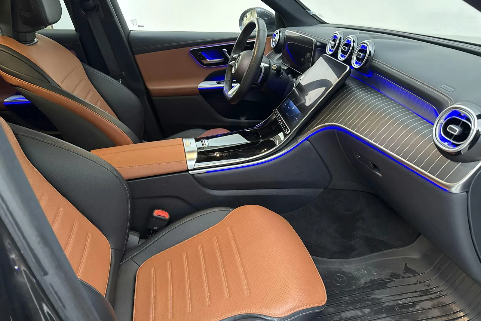 Mercedes GLC300 bild 7