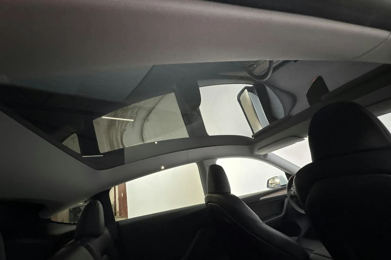 Tesla Model Y bild 14