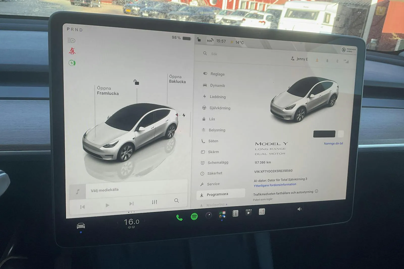 Tesla Model Y bild 11