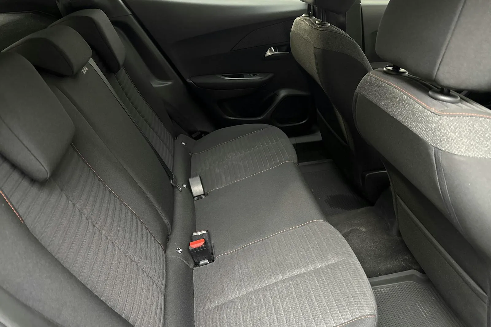 Peugeot 2008 bild 8