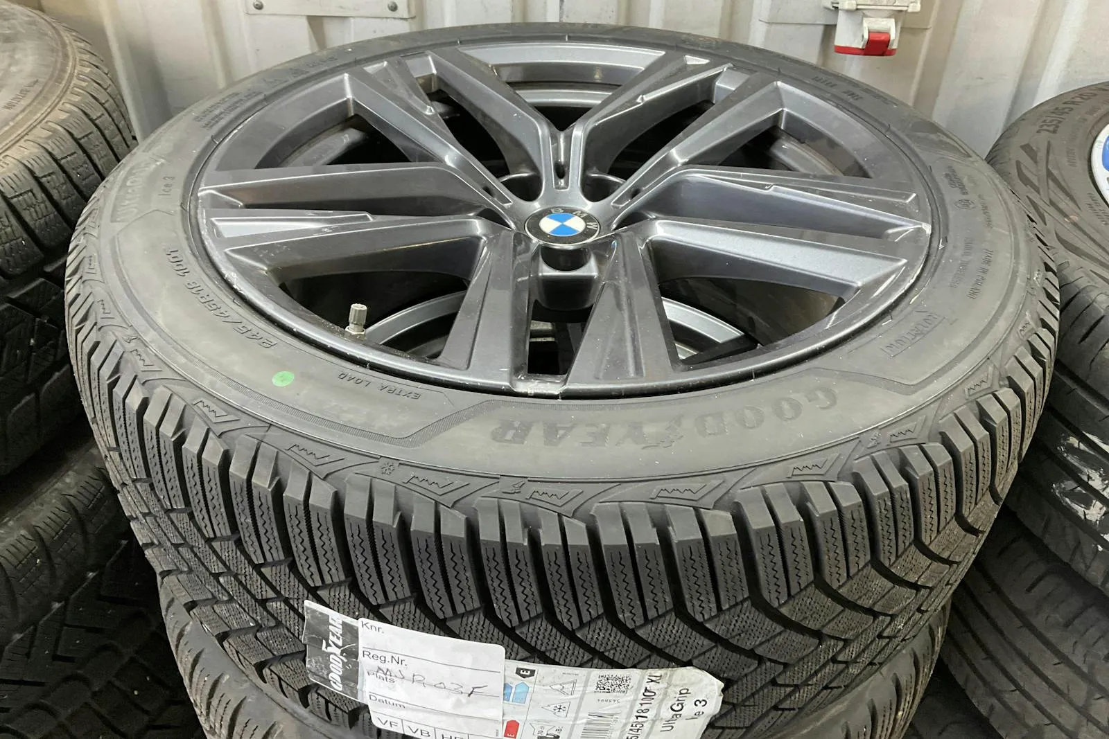 BMW i4 bild 23