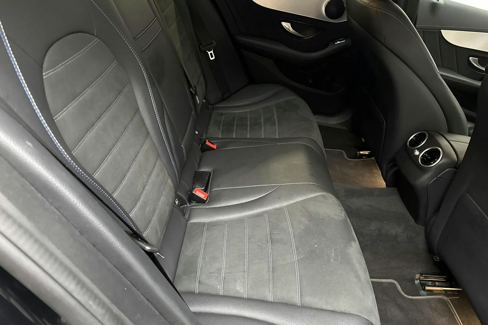 Mercedes C300 bild 8