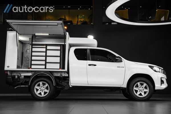 Toyota Hilux Extra Cab AWD|Leasbar|Inredd|SE UTR! - 2019