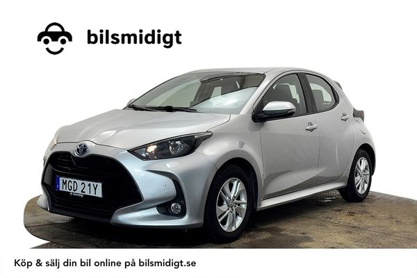 Toyota Yaris Hybrid Kamera PDC AdaptivFH Skyltigenkänning MOMS 116hk - 2022