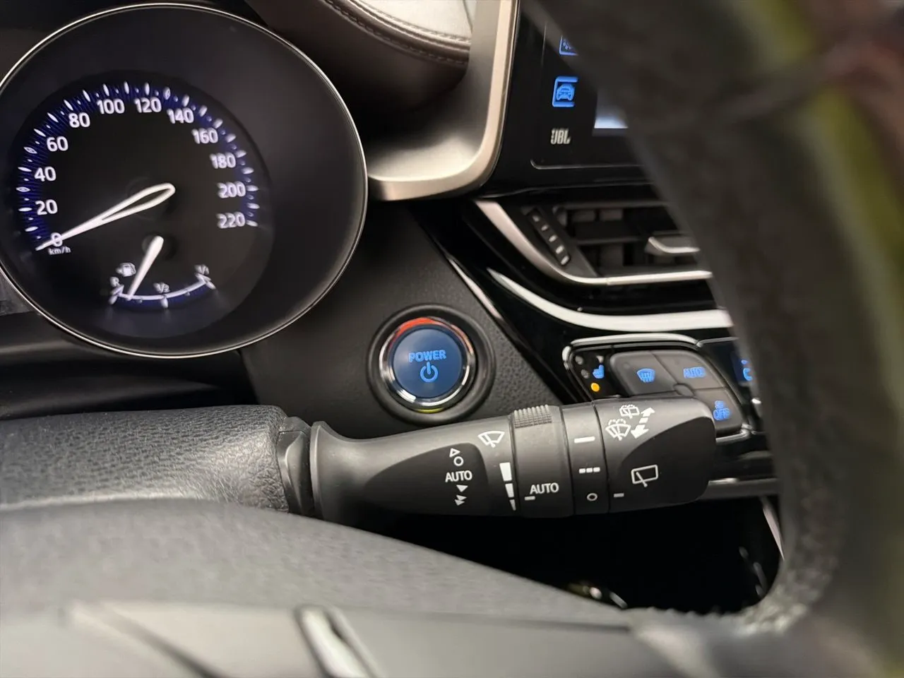 Toyota C-HR bild 26