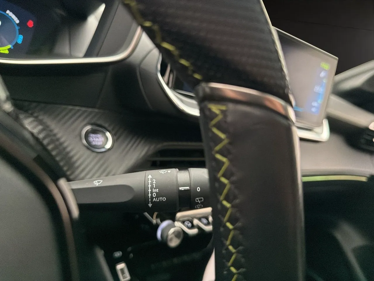 Peugeot e-208 bild 31