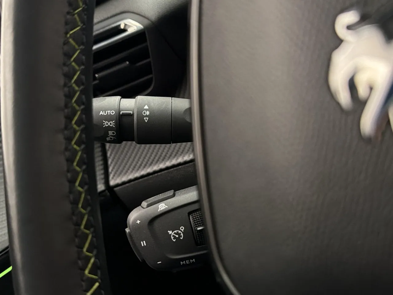 Peugeot e-208 bild 33