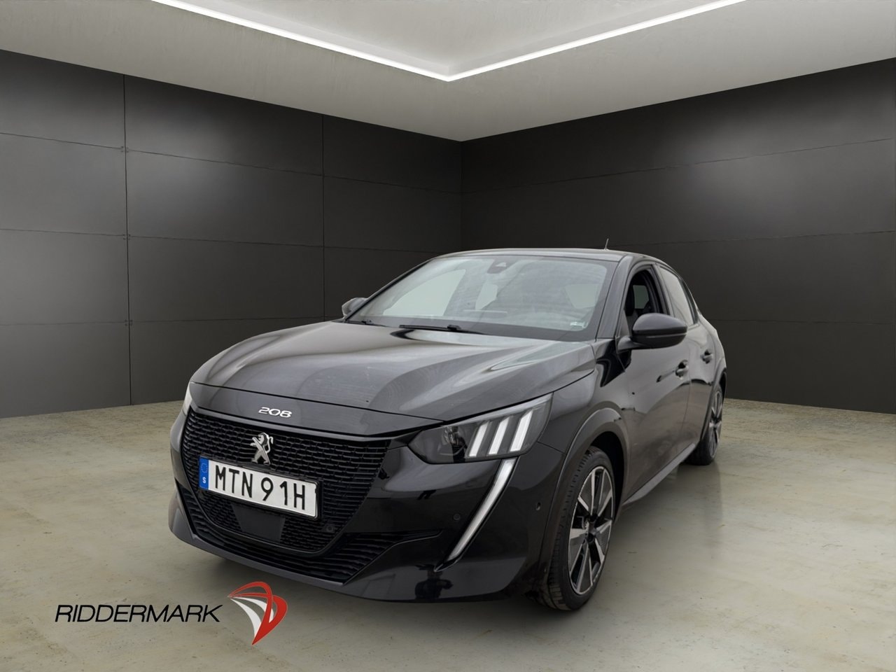 Peugeot e-208