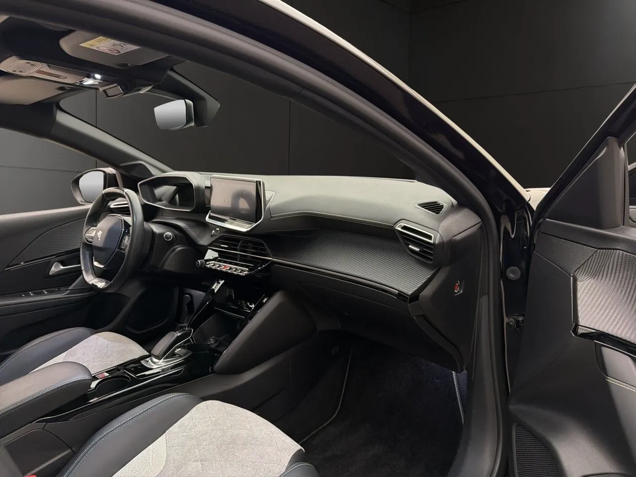 Peugeot e-208 bild 16