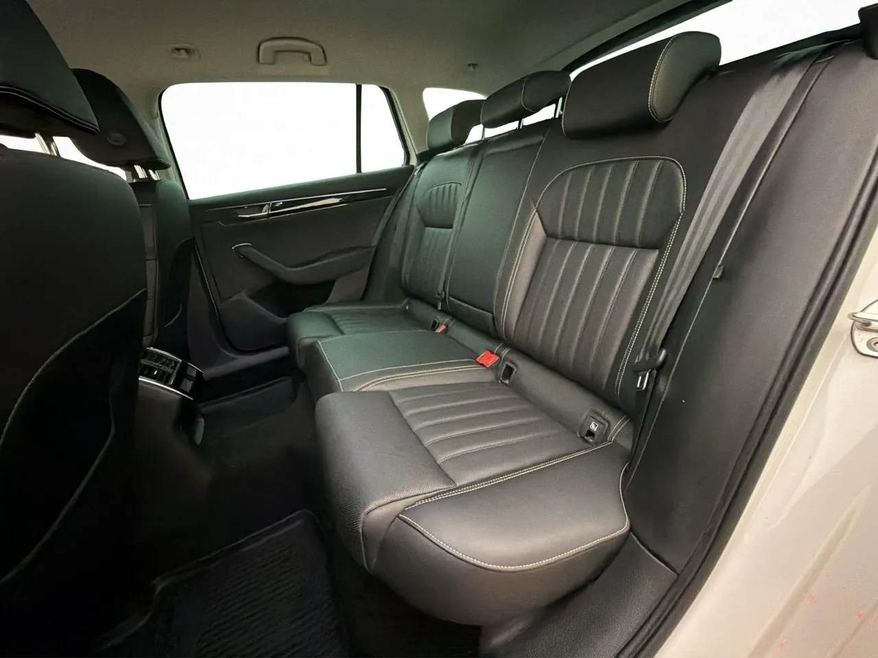Skoda Superb bild 19