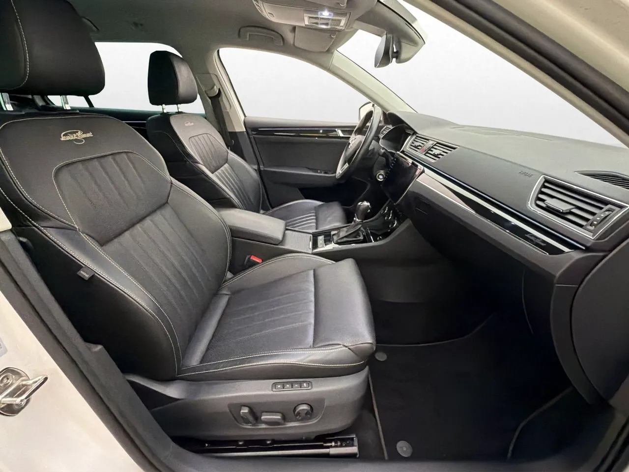 Skoda Superb bild 14