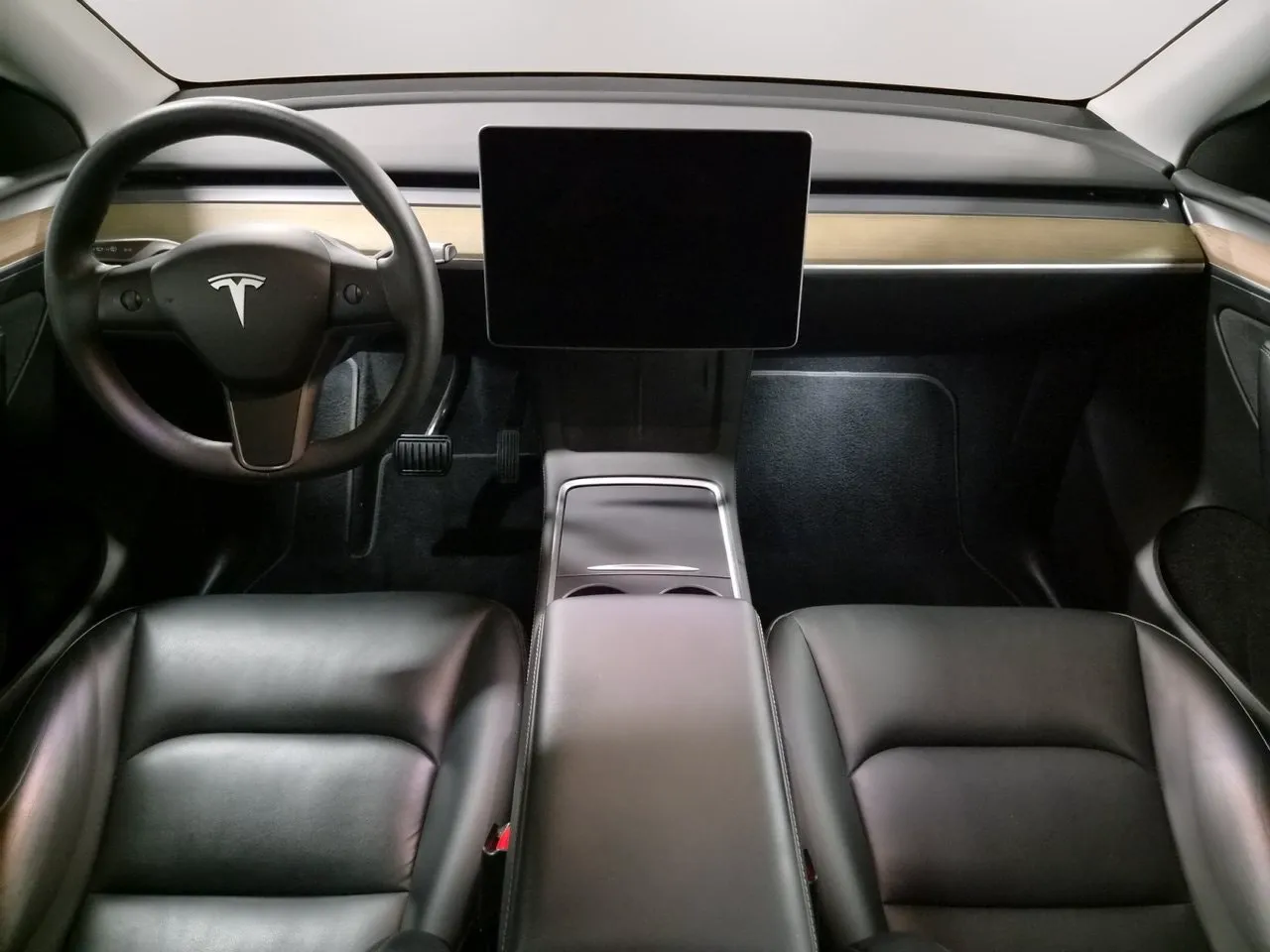 Tesla Model Y bild 13