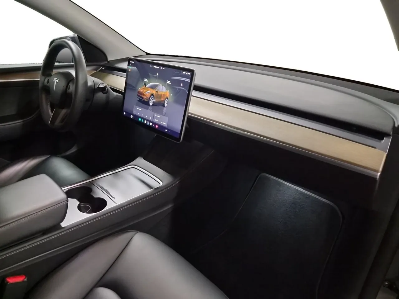 Tesla Model Y bild 15