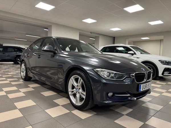 BMW 320 D xDrive Sedan Steptronic Sportline Drag Navi - 2014