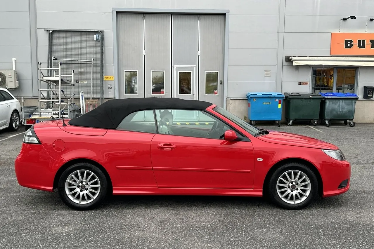 Saab 9-3 bild 2