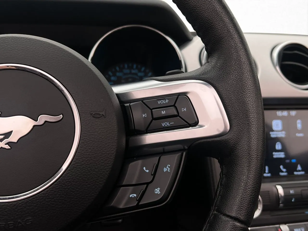 Ford Mustang bild 16