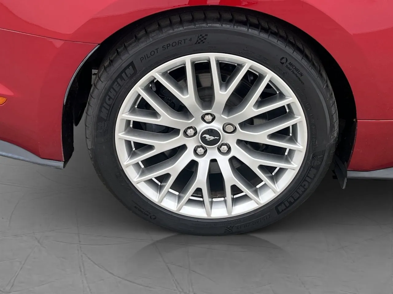 Ford Mustang bild 30