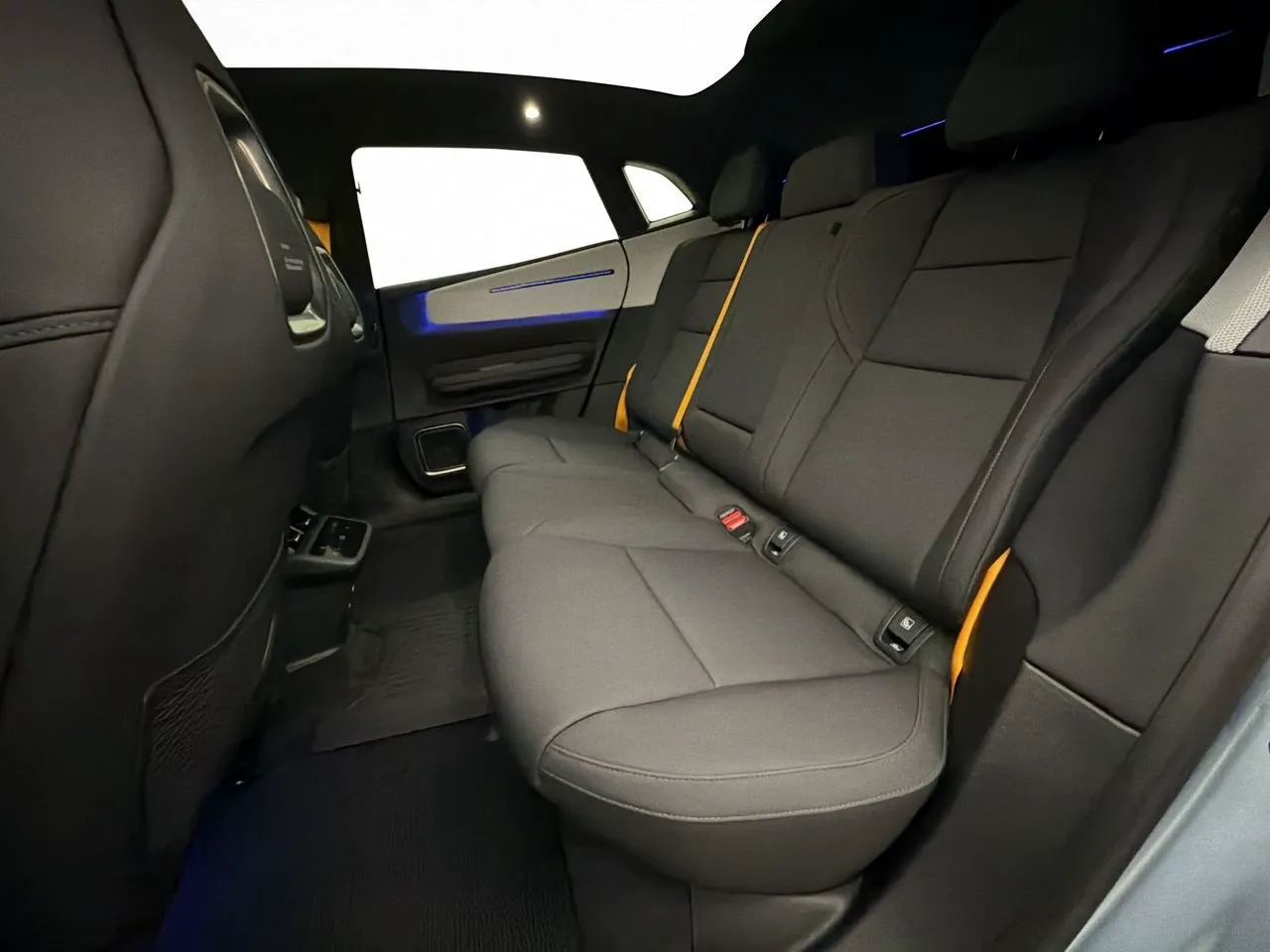 Polestar 4 bild 35