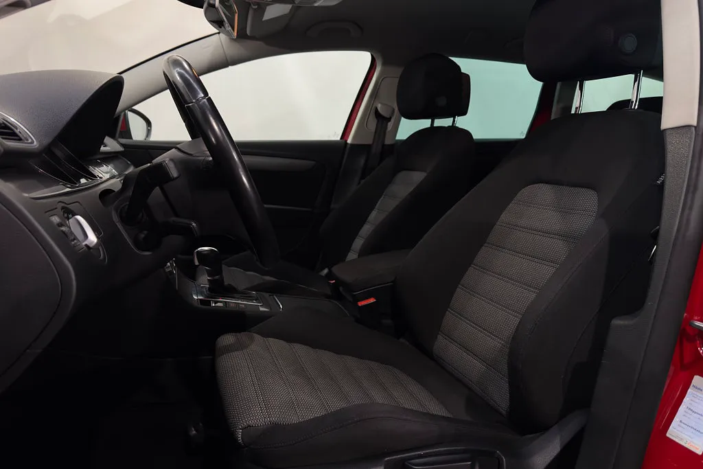 Volkswagen Passat bild 8