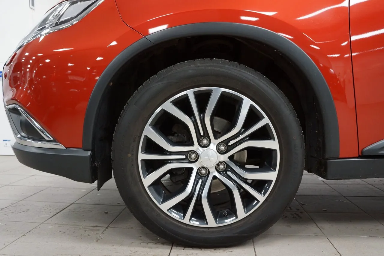 Mitsubishi Outlander bild 2
