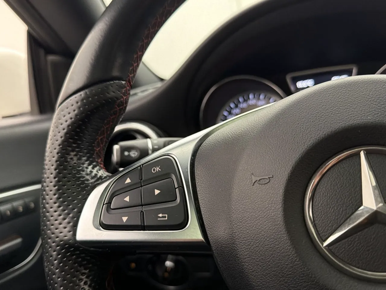 Mercedes CLA250 bild 18