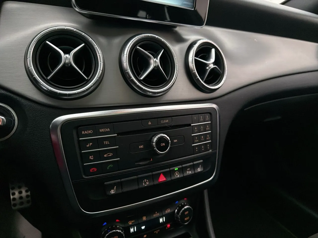 Mercedes CLA250 bild 24